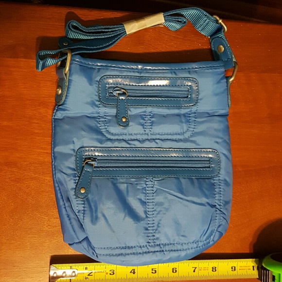 Handbags - 💞2/$12 NEW Blue Crossbody Bag